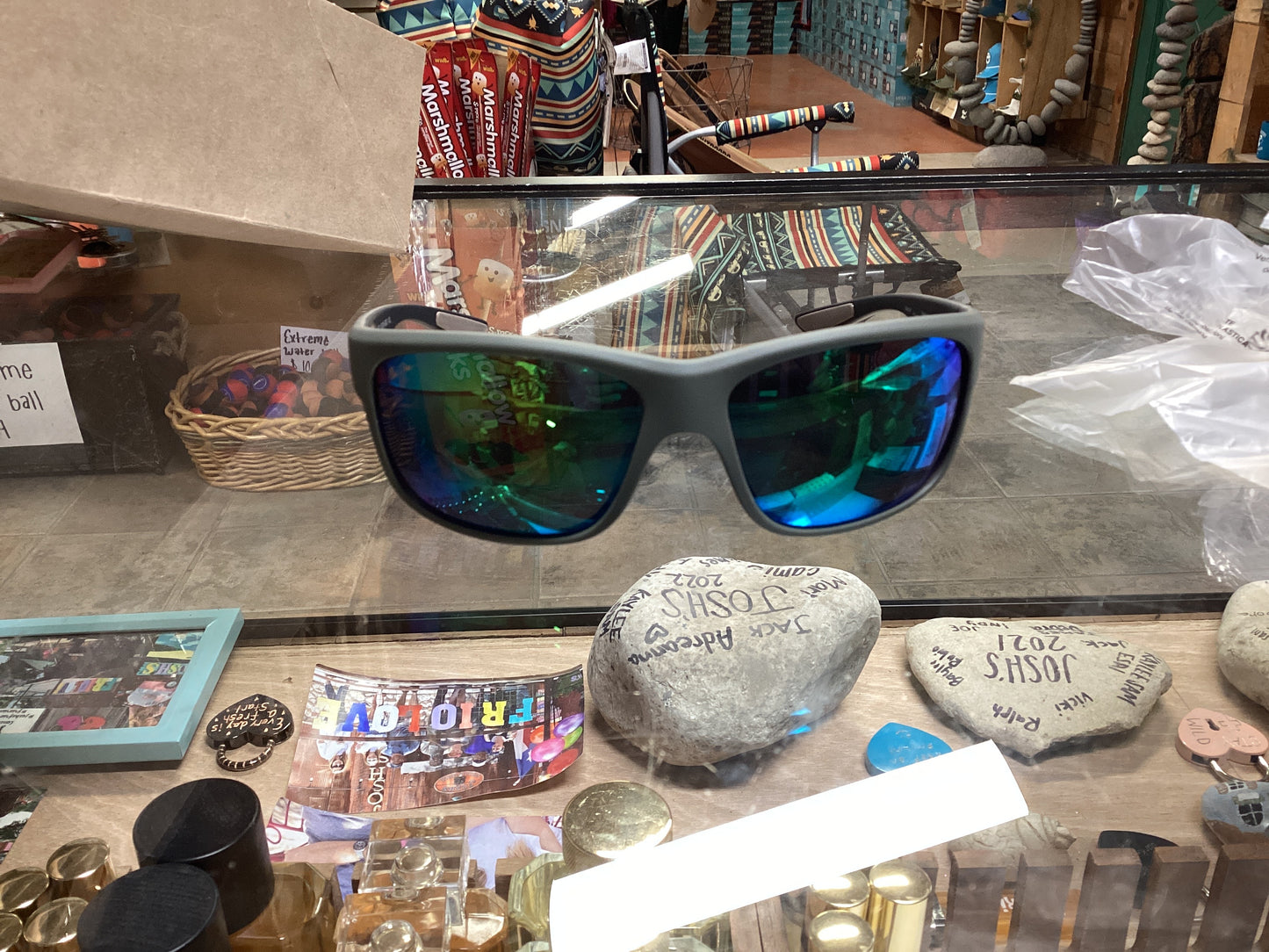 GRN MIR SOUTHERN CROSS KHAKI/BROWN/BLACK Maui Jim’s