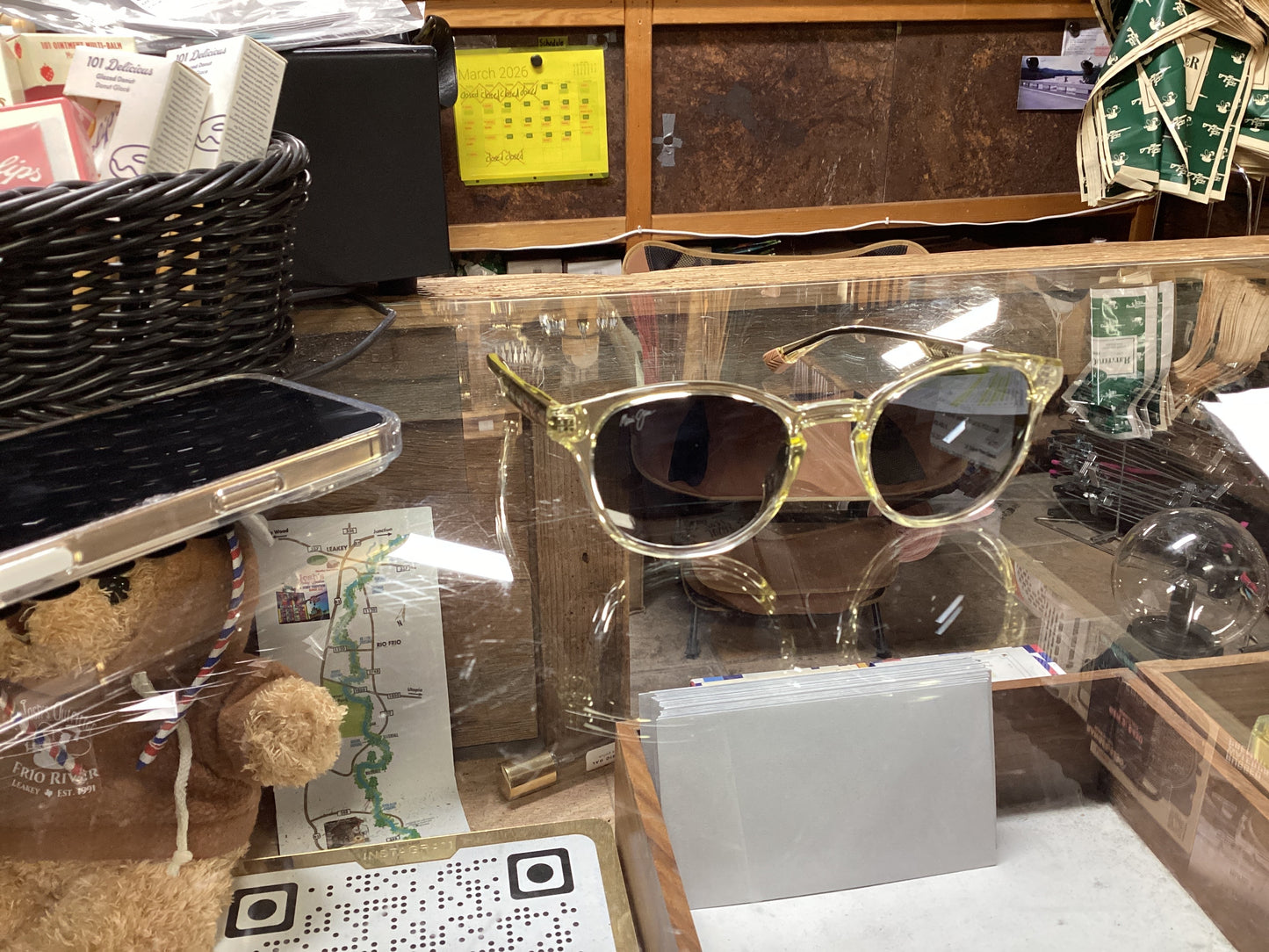 Grey HIEHIE Shiny trans yellow Maui Jim