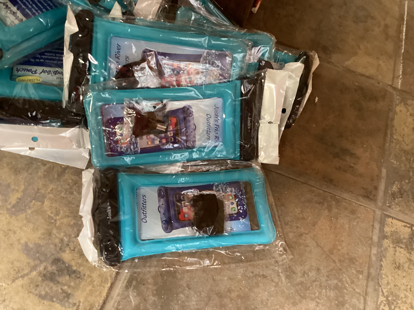 JOSHS WATERPROOF PHONE POUCHES