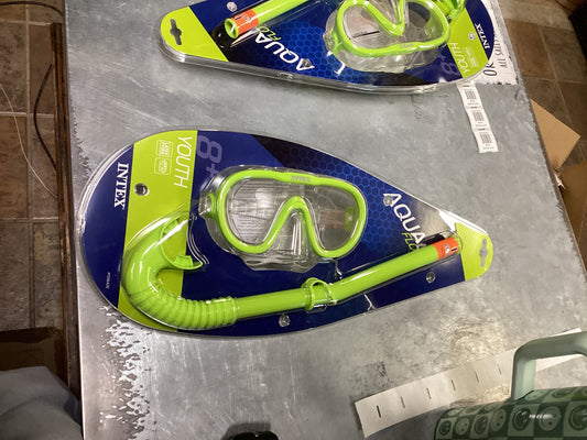 Adventure swim set
