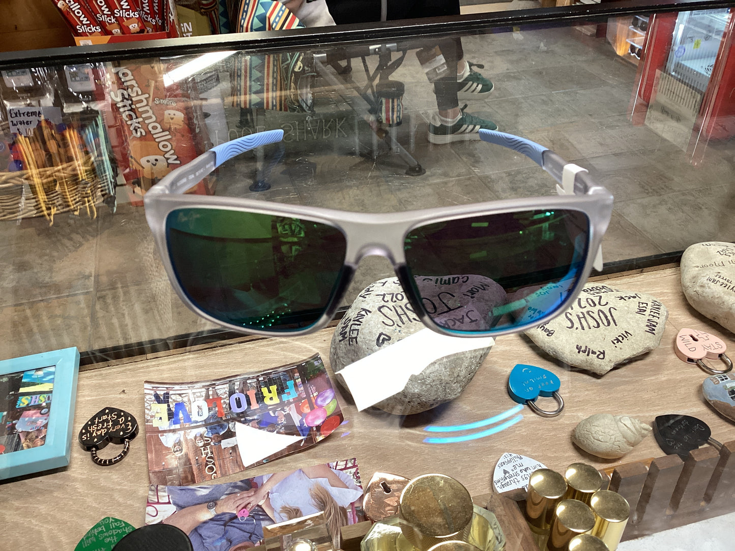 Green mirror lehopulu matte trans grey Maui Jim