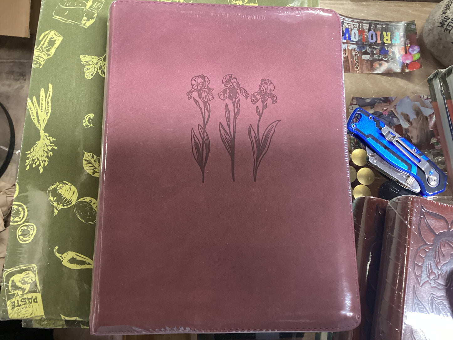 ESV JOURNALING BIBLE: HELENA THEME