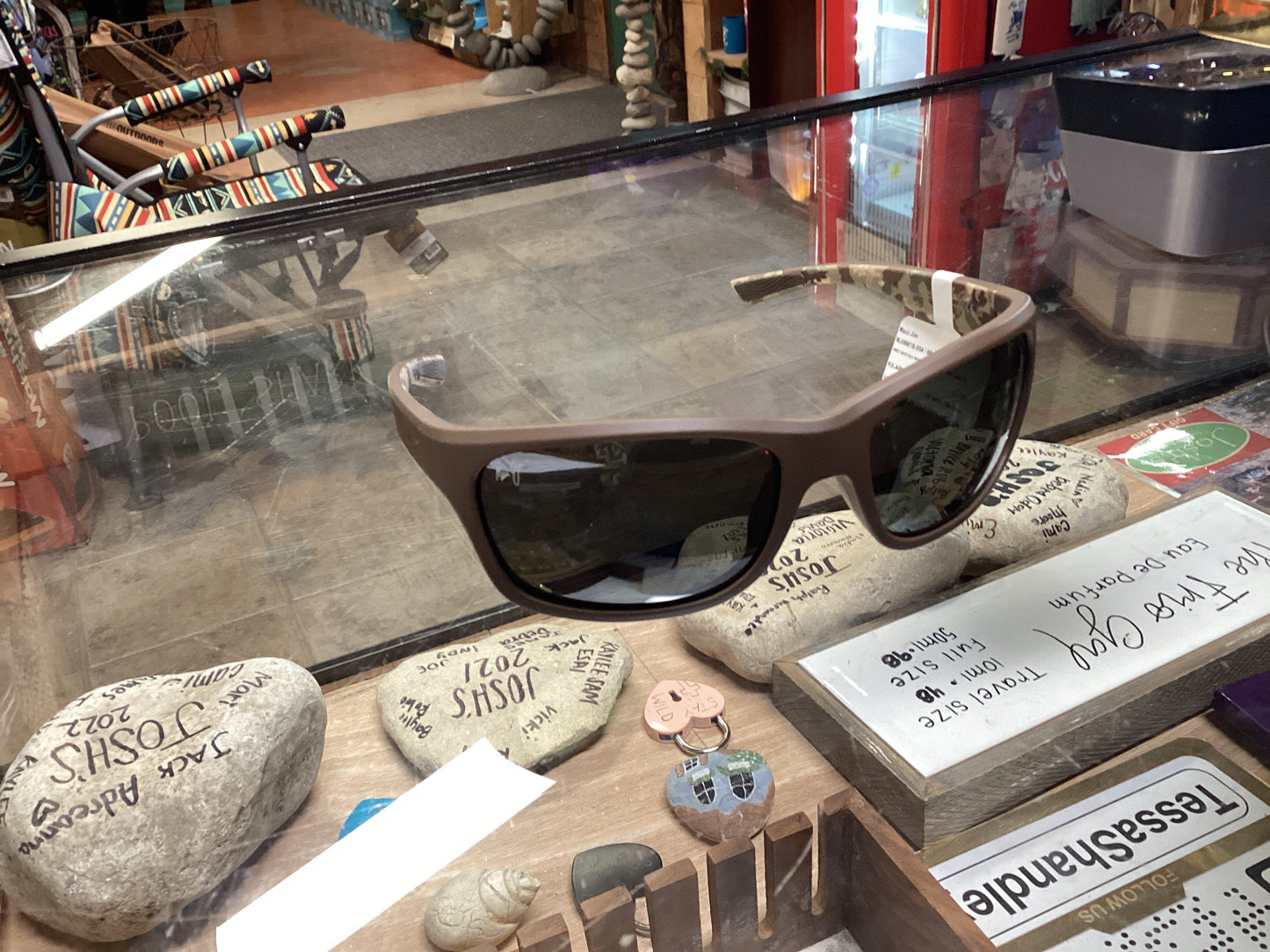 Grey Ano nui matte brown w/ brown camo in Maui Jim